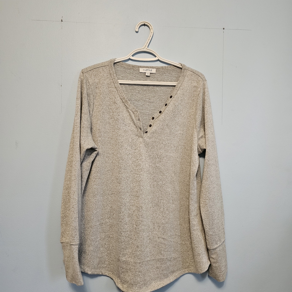 Stylish Heather Gray Long Sleeve Top